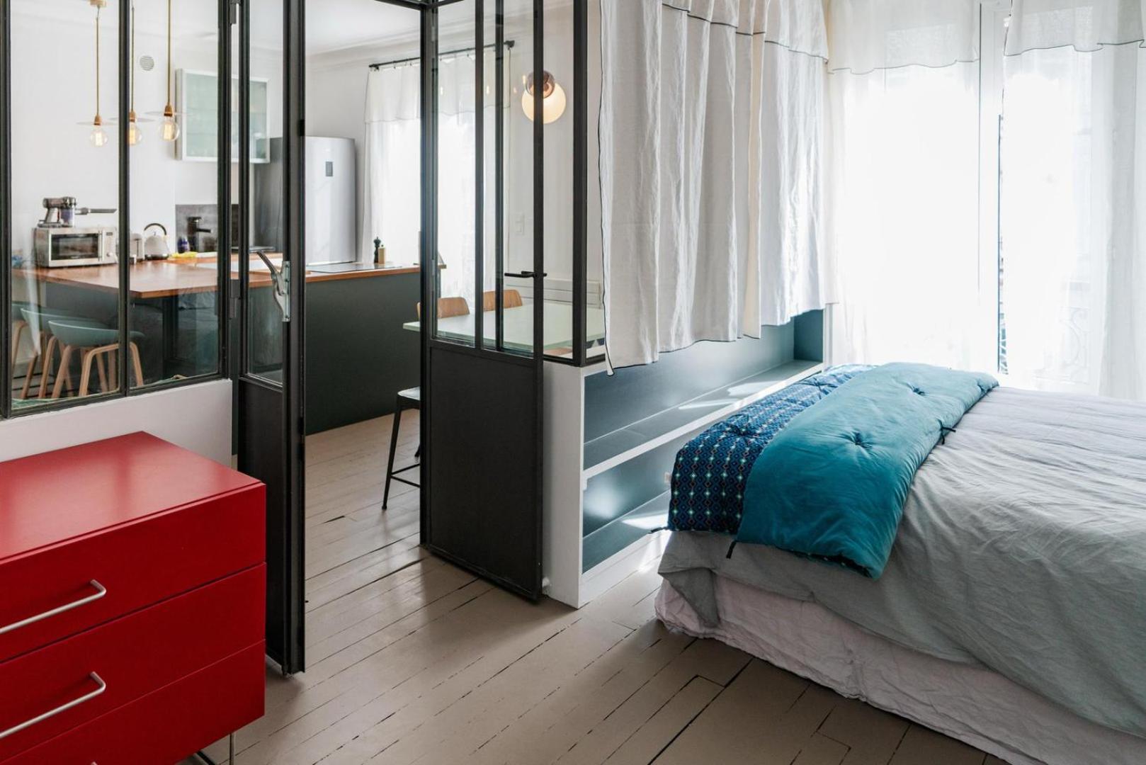 Charming In Montmartre Near Sacre Coeur